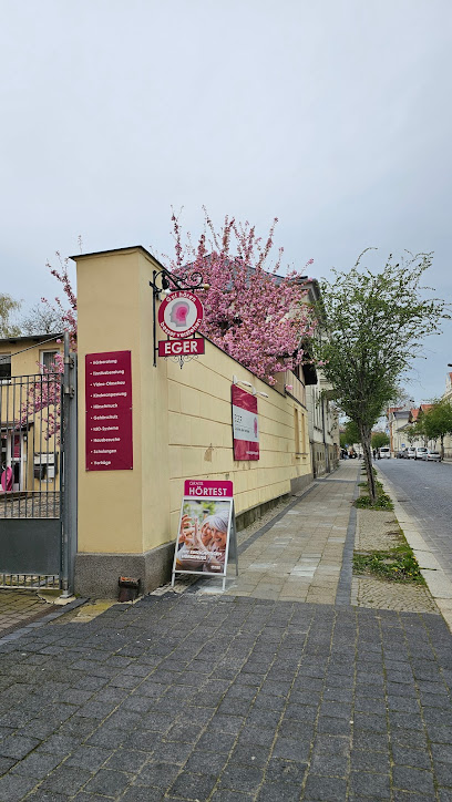 EGER - Wir sind ganz Ohr. 1 Hörgeräteakustiker EGER - Wir sind ganz Ohr.