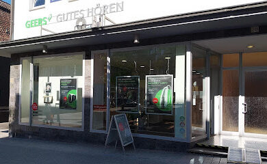 Hörgeräte LANGER GmbH & Co. KG 4 Hörgeräteakustiker GEERS Hörgeräte