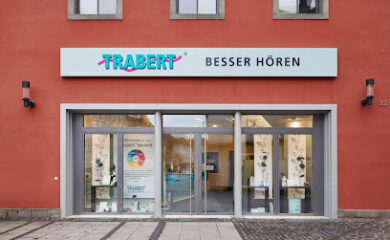Hörgeräteakustiker in Bad Neustadt an der Saale 4 Hörgeräteakustiker TRABERT Meine Hörwelt – Hörgeräte in Bad Neustadt Innenstadt
