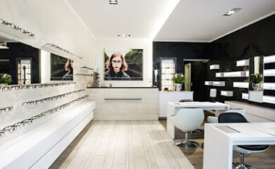 Hörgeräteakustiker an-g-hört hörakustik